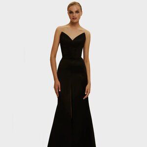 Milla Black Elegant strapless trumpet evening gown
